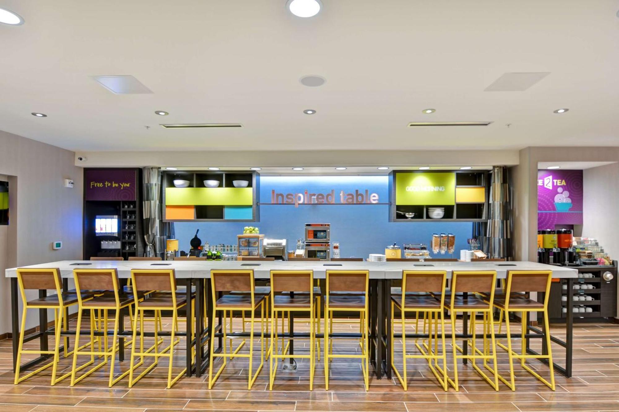 Hotel Home2 By Hilton Hanes Mall