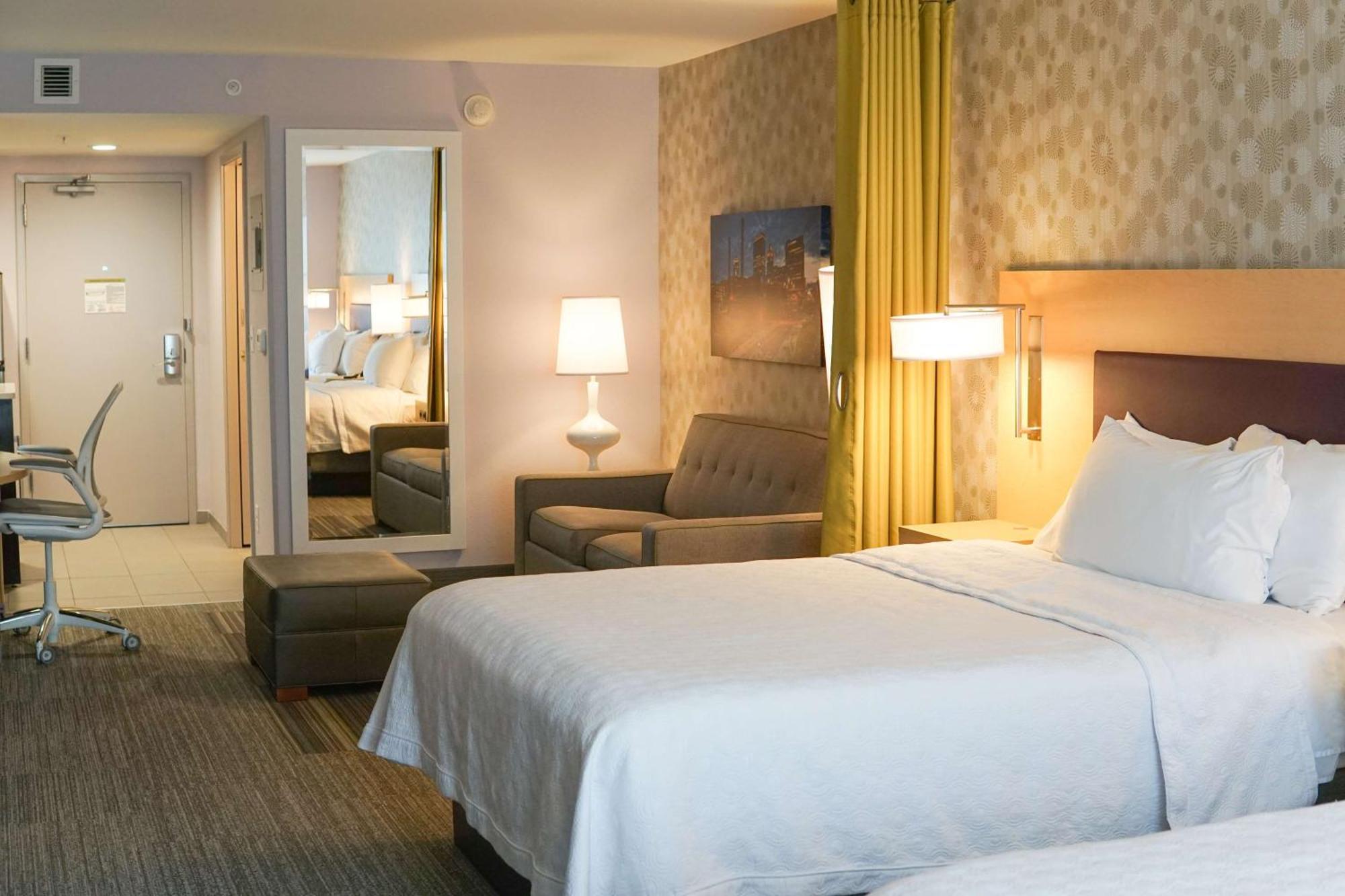 Hotel Home2 By Hilton Hanes Mall