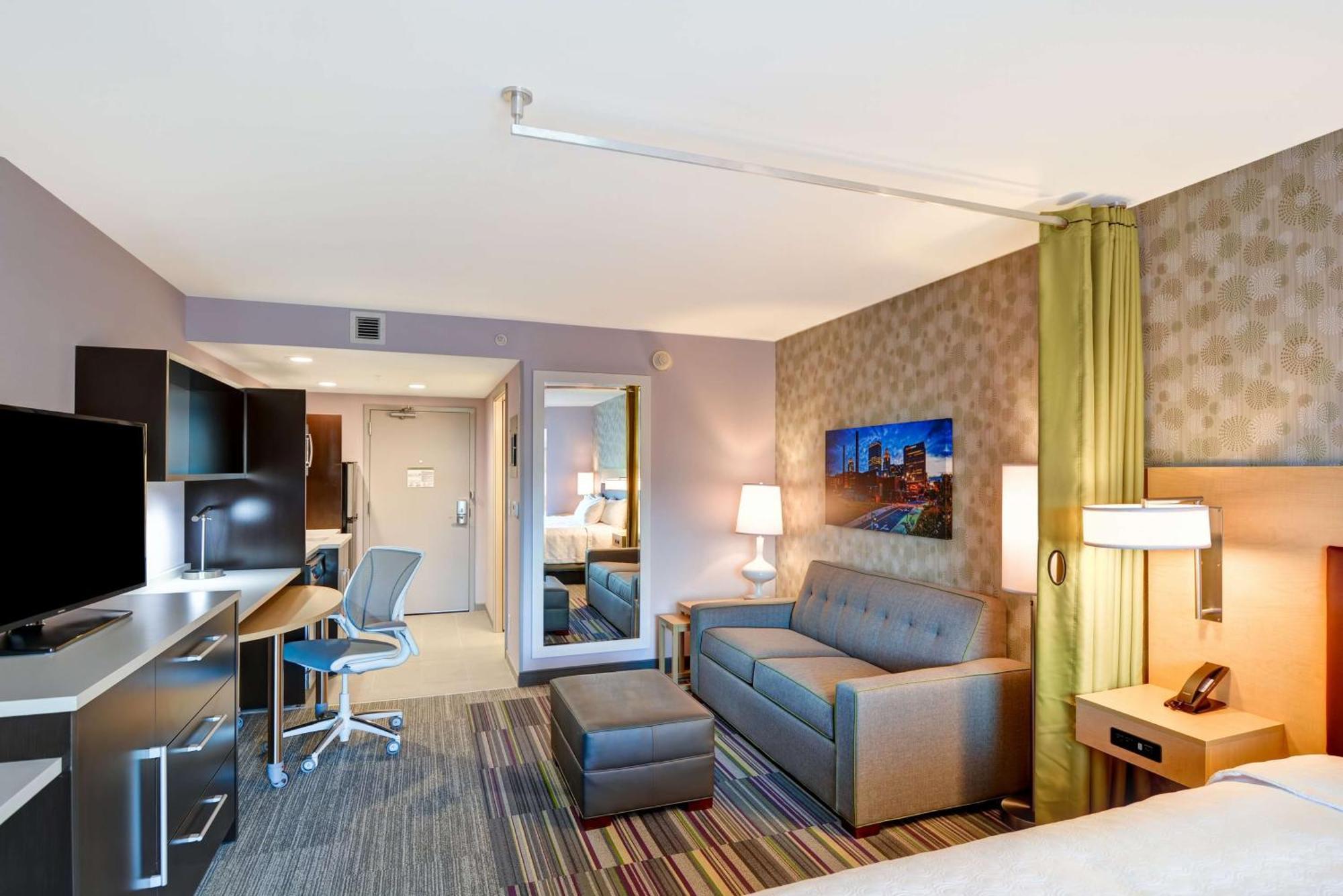 Hotel Home2 By Hilton Hanes Mall